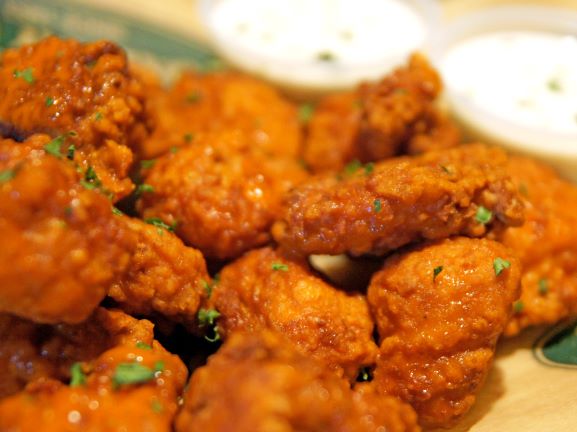 Order Regular Size Boneless Wings food online from Broadway Bar & Pizza store, Rochester on bringmethat.com