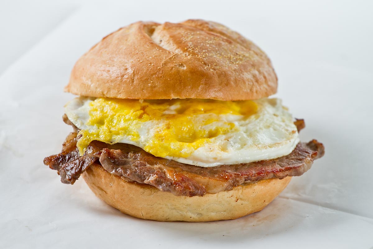 Order Steak and Egg Sandwich food online from Billy Goat Tavern store, Chicago on bringmethat.com
