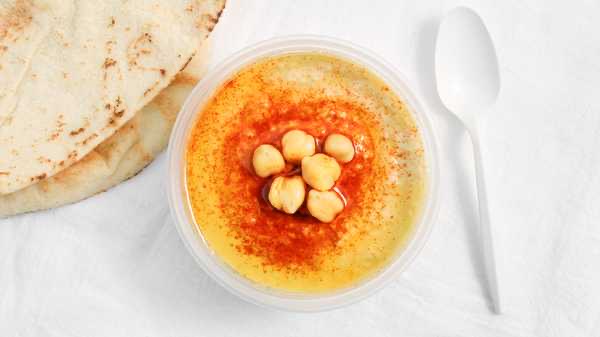 Order 27. Hummus and Pita Bread food online from Ali Gyro Halal store, Austin on bringmethat.com