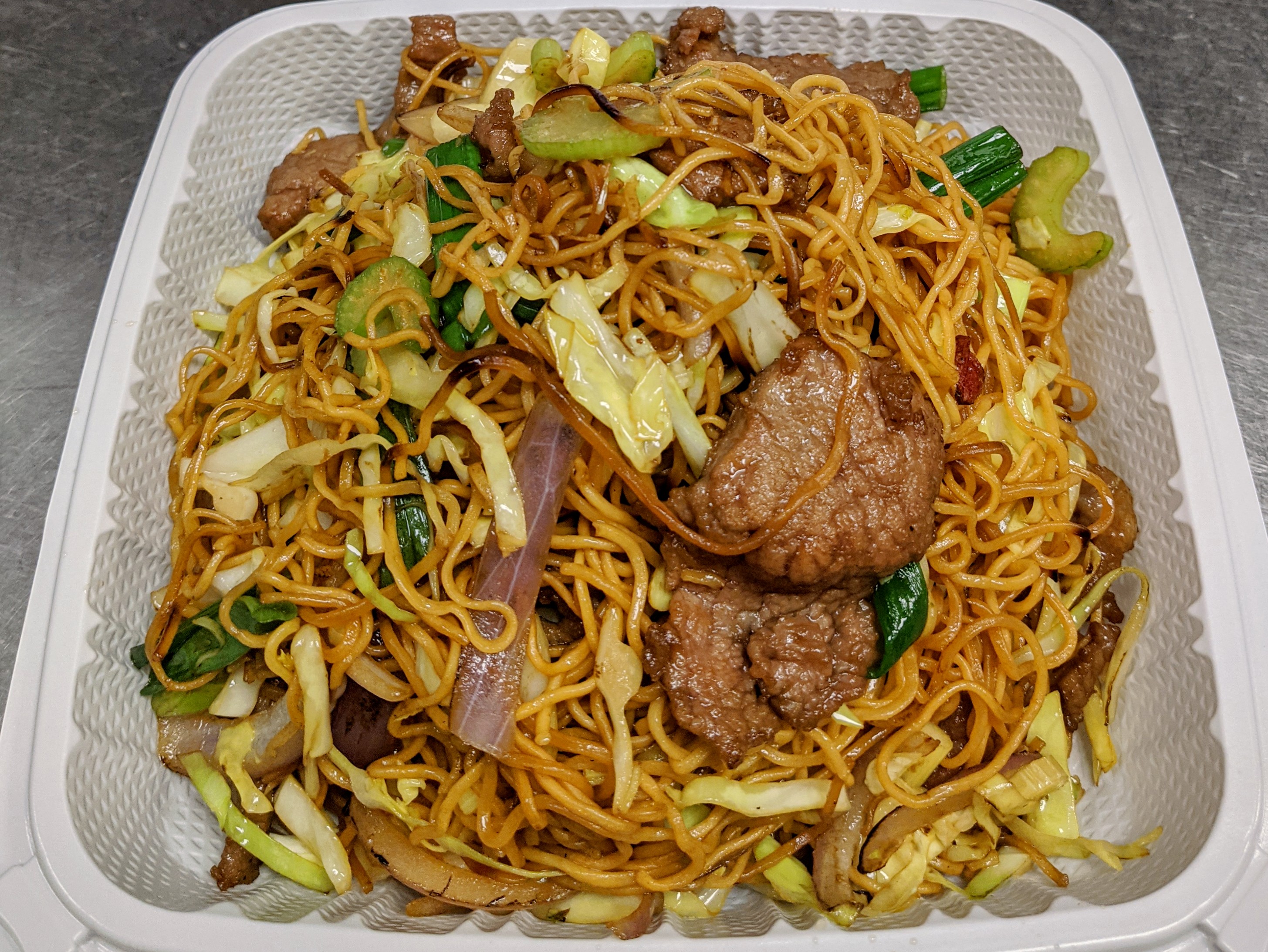 Order 105. Beef Chow Mein food online from Kirin Chinese Restaurant store, Mountain View on bringmethat.com