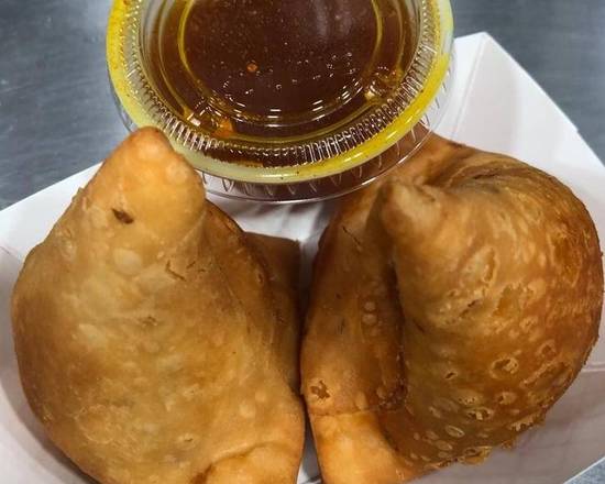 Order Vegetable Samosa (2-piece) food online from Flavours Of India store, Gresham on bringmethat.com