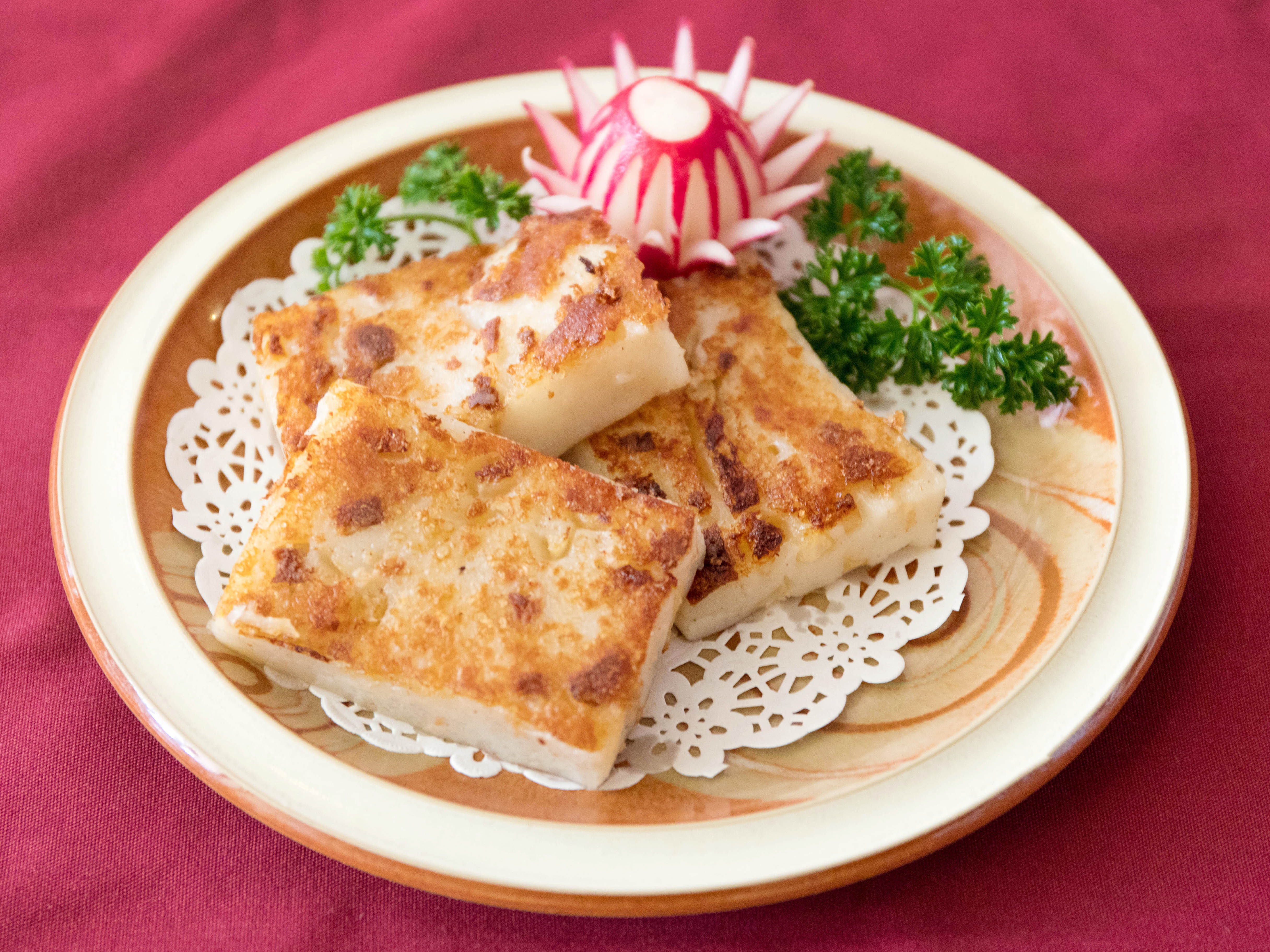 Order Turnip Cake with Meatless Chicken  food online from Big Lantern store, San Francisco on bringmethat.com