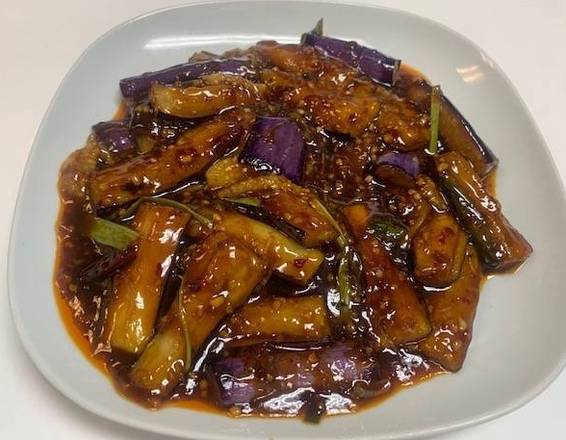 Order Eggplant with spicy garlic sauce food online from China Garden store, Cumming on bringmethat.com