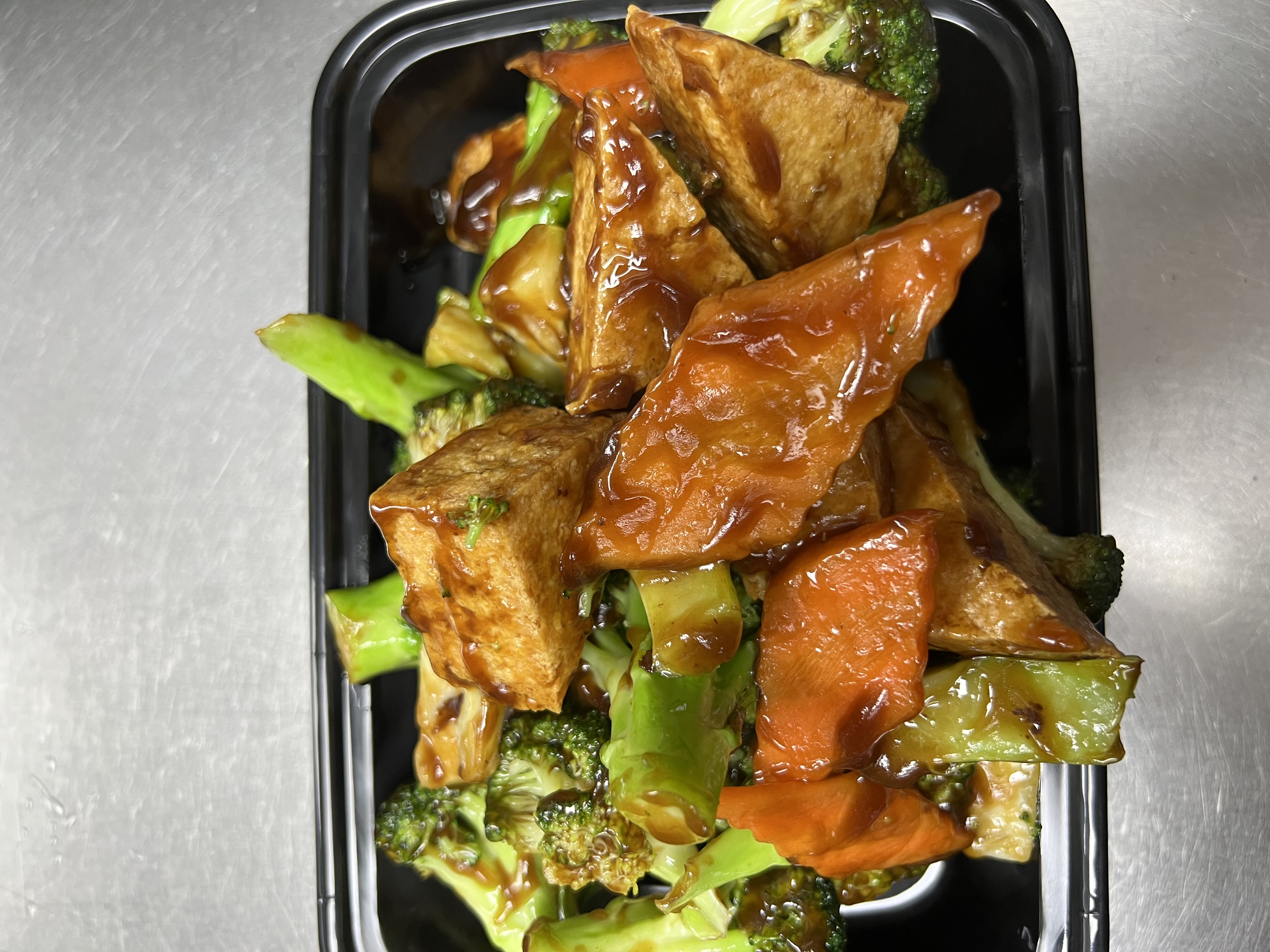 Order 104. Broccoli with Tofu food online from King Chef Chinese Restaurant store, West Haven on bringmethat.com