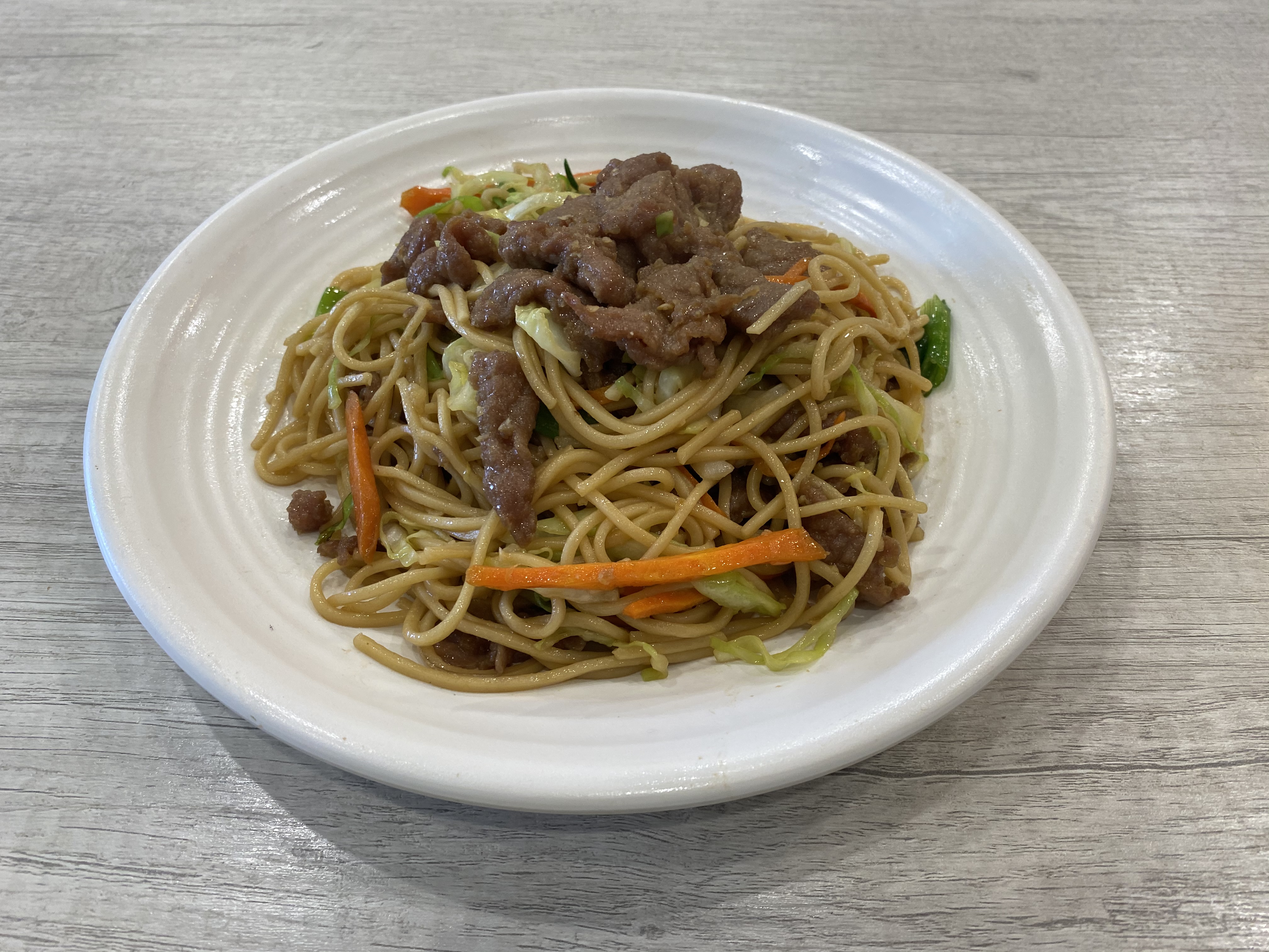 Order E3. Beef Chow Mein food online from Mooji Ramen store, Irvine on bringmethat.com