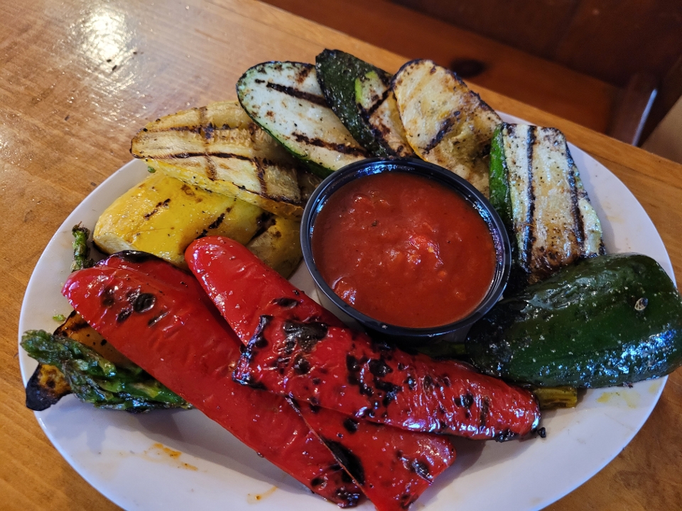 Order Veggie Plate (Grilled) food online from JJ Twigs Pizza Pub store, Palatine on bringmethat.com
