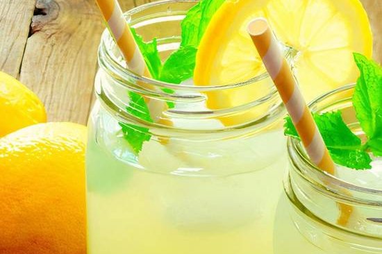 Order FRESH SQUUEZED LEMONADE food online from Pause Cafe store, New York on bringmethat.com