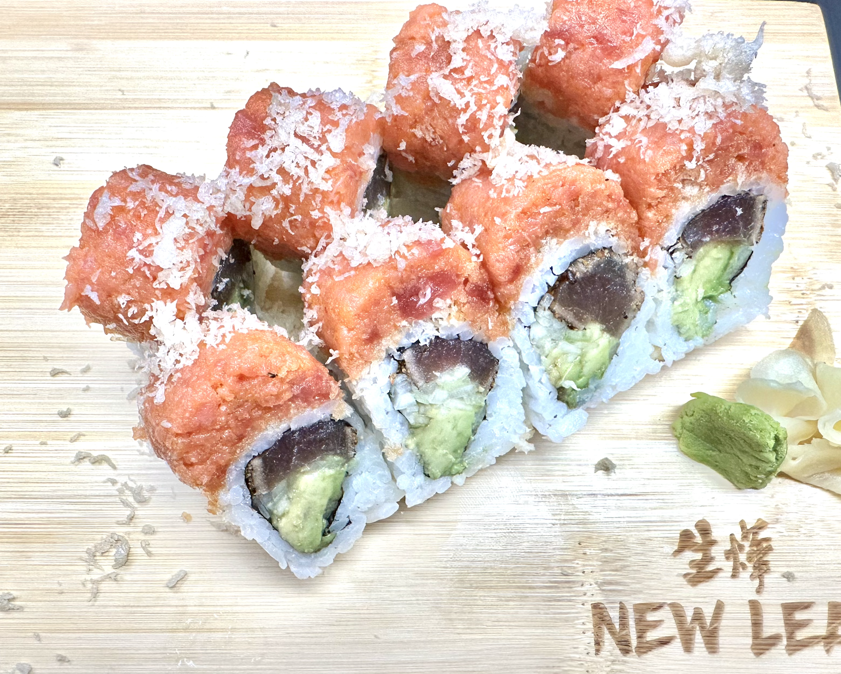 Order Crunchy Tuna Roll food online from New Leaf Chinese & Japanese Cuisine store, Philadelphia on bringmethat.com