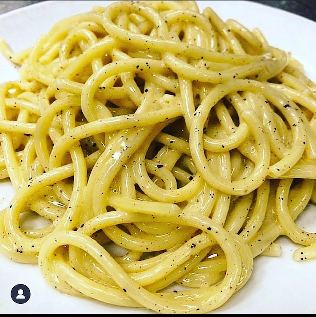Order Pasta - Cacio e Pepe food online from Tarry Lodge Pizza store, Westport on bringmethat.com