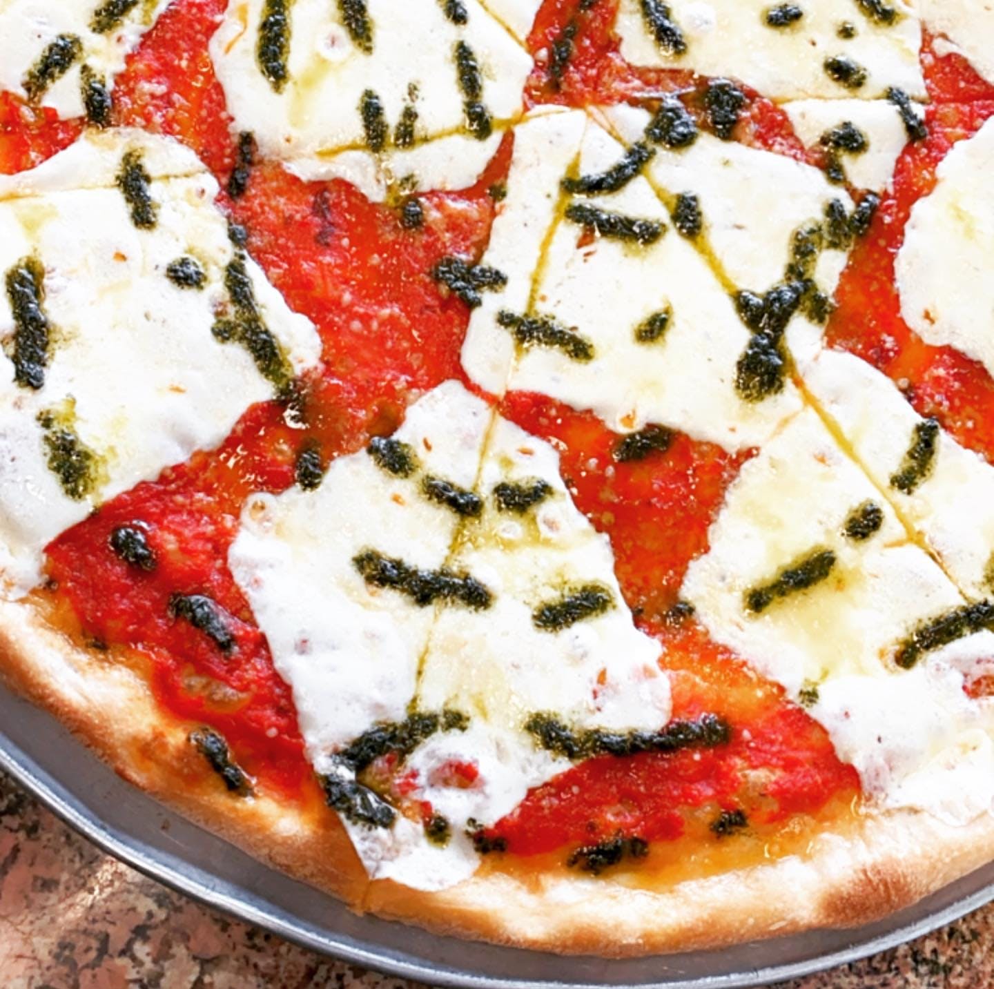 Order Pesto Caprese Pizza - Large 16" food online from Linda's Pizza & Restaurant store, Manchester Township on bringmethat.com