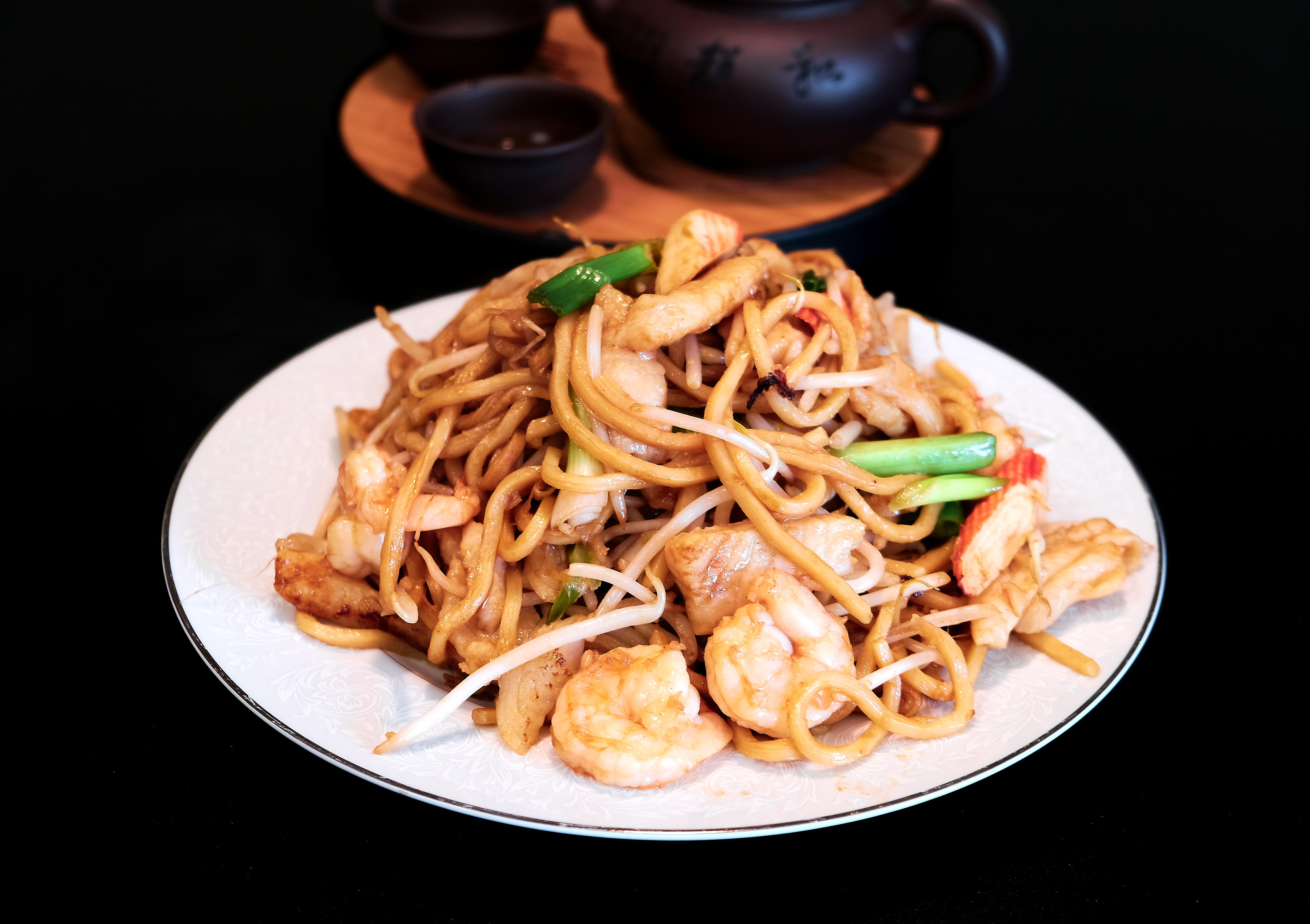 Order House Chow Mein food online from Beijing Cafe store, Rancho Cordova on bringmethat.com
