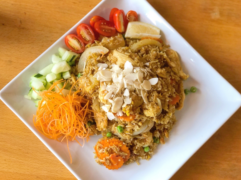 Order Hawaiian Fried Rice food online from Tanuki sushi store, Chicago on bringmethat.com