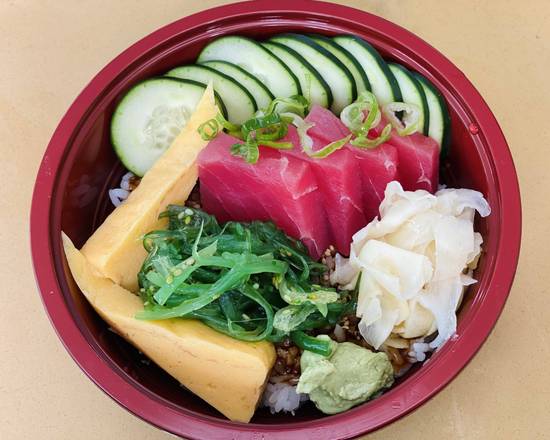 Order Maguro Bowl food online from Oishii Sushi store, Hayward on bringmethat.com