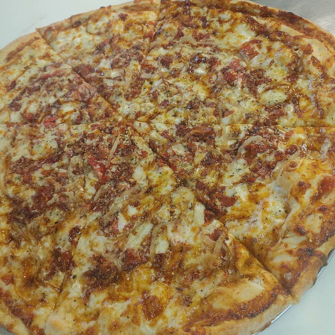 Order Pancetta & Portobello Pizza - 12" food online from World Foods store, Cookeville on bringmethat.com