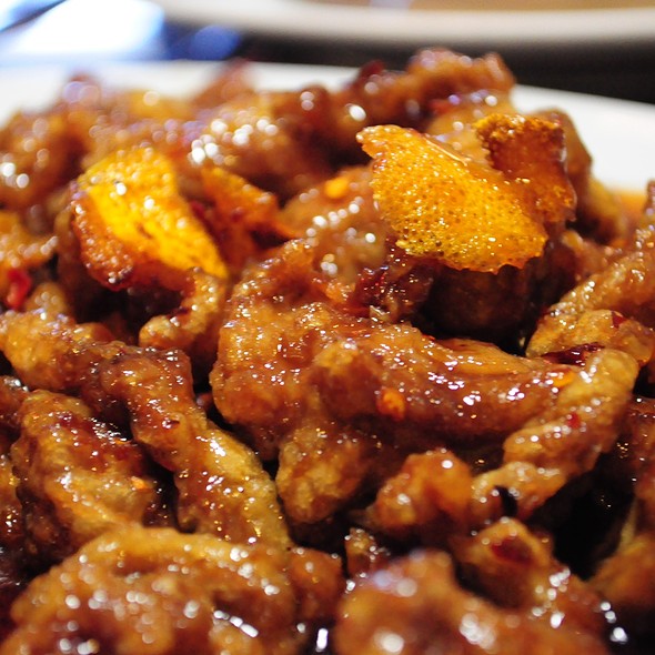 Order Orange Beef food online from Wei Kee Chinese Restaurant store, San Antonio on bringmethat.com