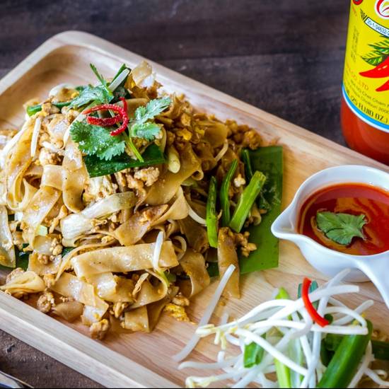 Order Chicken Noodles food online from M Thai Street Food store, Alpharetta on bringmethat.com
