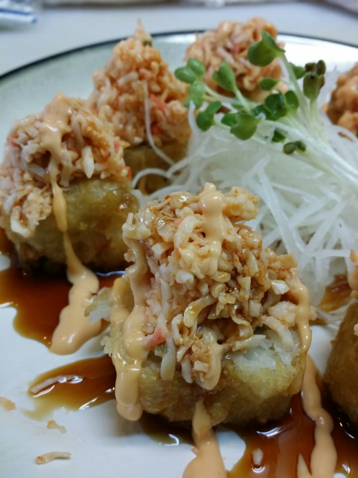 Order Deep-Fried Touch Down Roll food online from Arata Sushi & Bowl store, Las Vegas on bringmethat.com