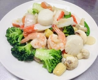 Order Seafood Delight  food online from New Dragon store, Denver on bringmethat.com