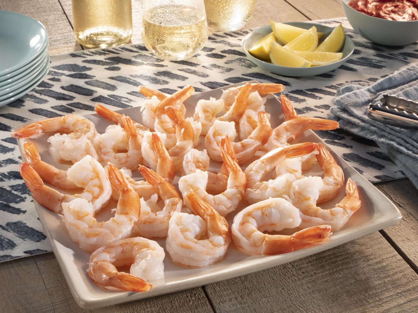Order Jumbo Shrimp Cocktail Platter (small) food online from Red Lobster store, Beachwood on bringmethat.com