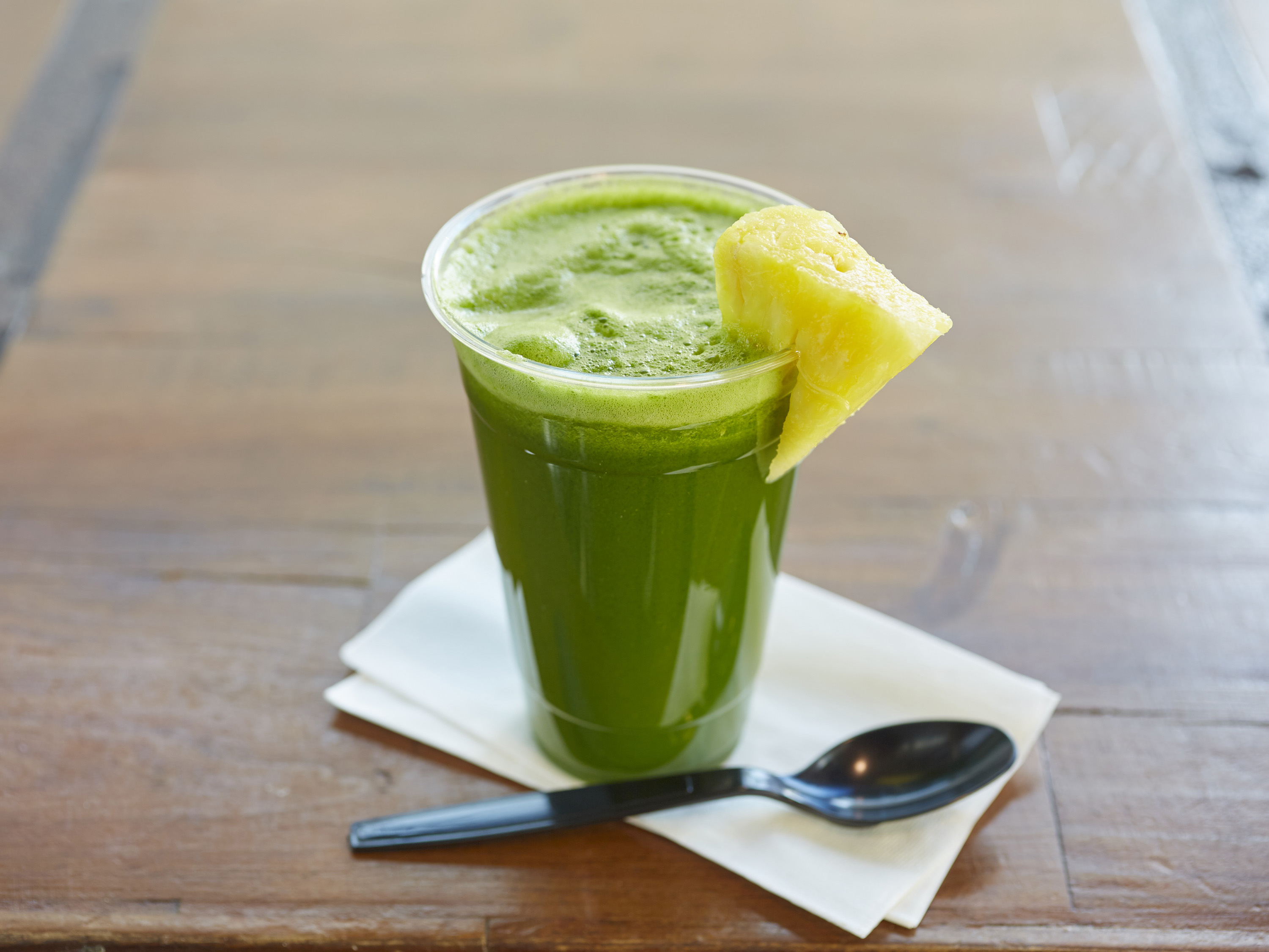 Order Spicy Greens Juice food online from The Blend Superfood Bar store, Oxnard on bringmethat.com