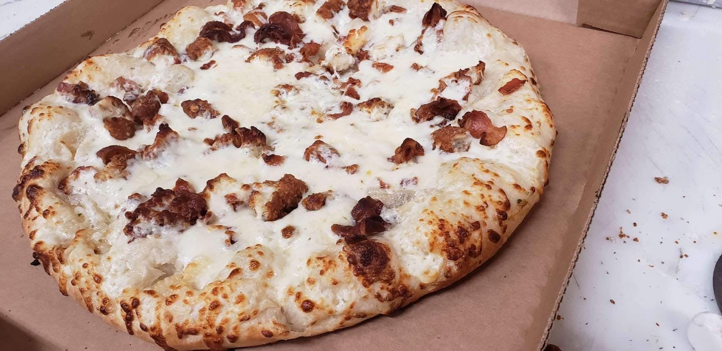 Order Chicken Bacon Ranch Pizza - Medium 14" food online from Paesano Pizza & Subs store, Elmira on bringmethat.com