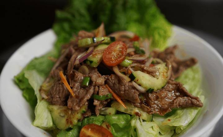 Order Tender Beef Salad food online from Thai Tamarind store, Bellevue on bringmethat.com