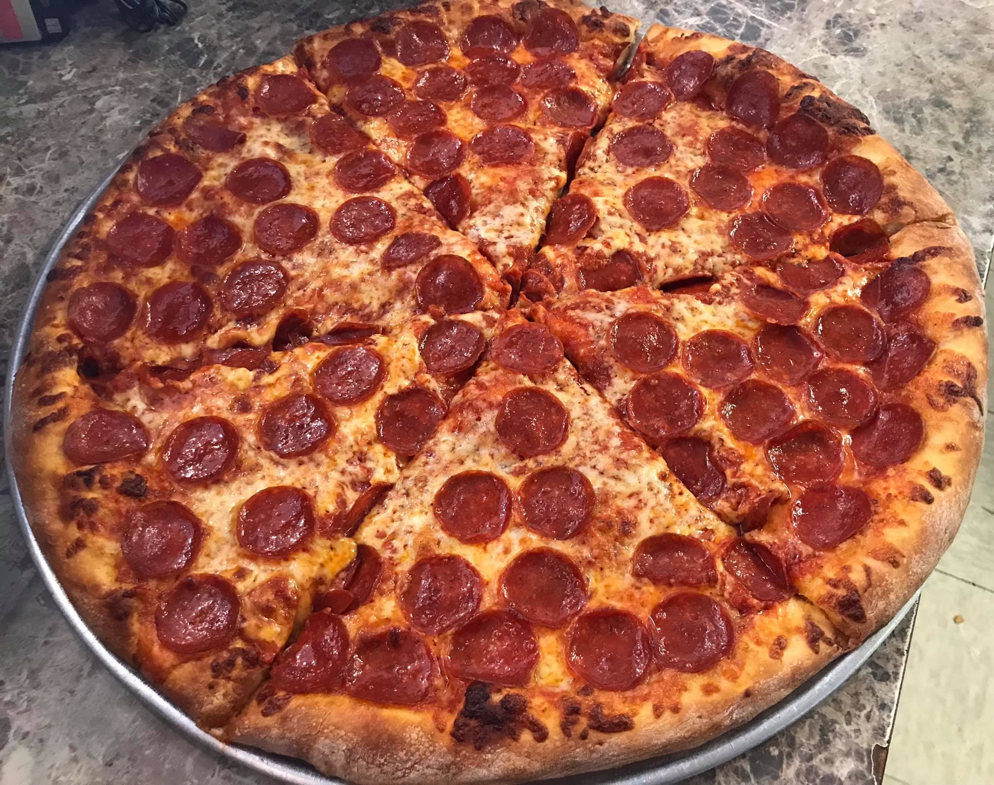 Order Pizza food online from Gallo Pizza store, Rochester on bringmethat.com