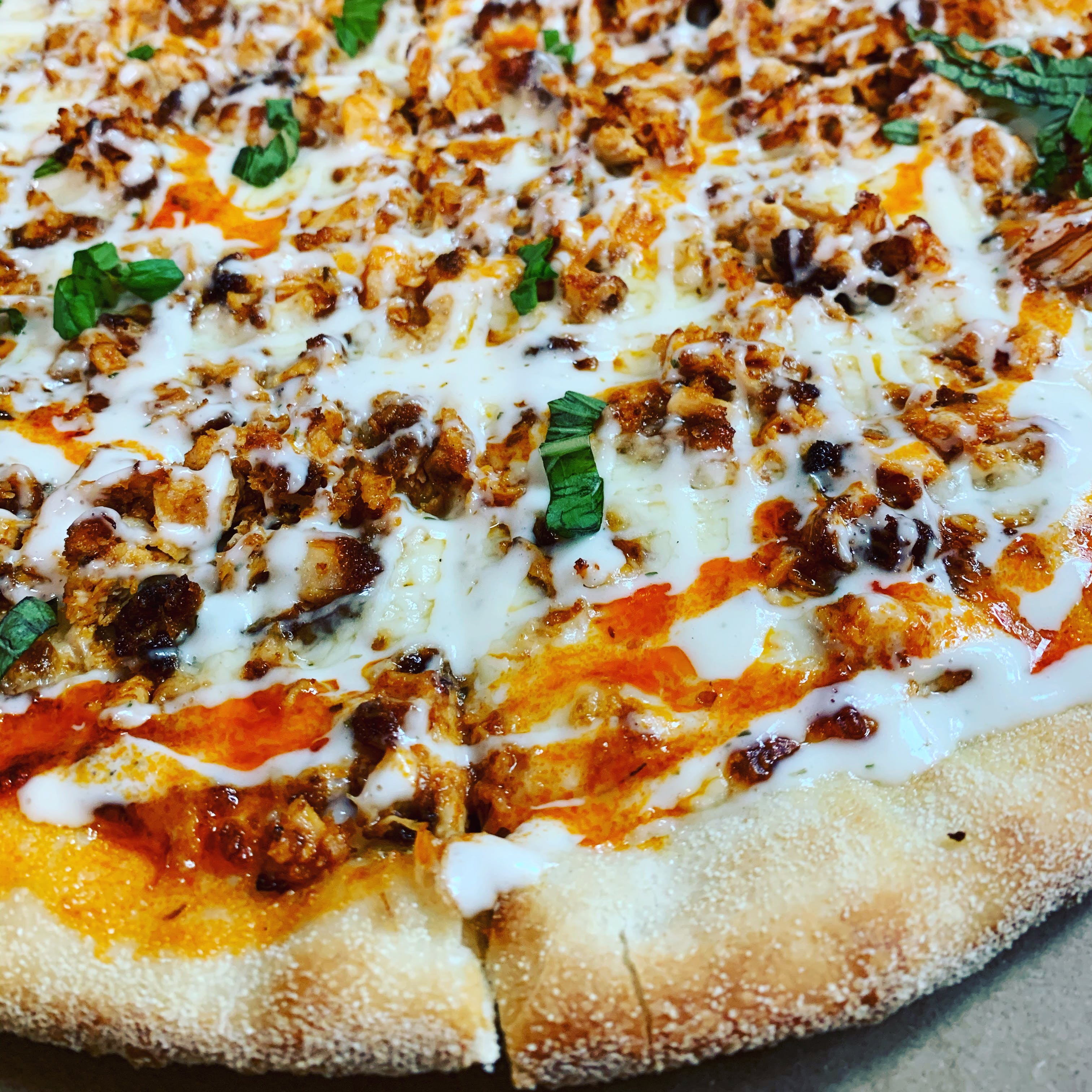 Order Buffalo Chicken Rancher Pizza - Medium 14'' food online from Pizza By Rocco store, Natick on bringmethat.com