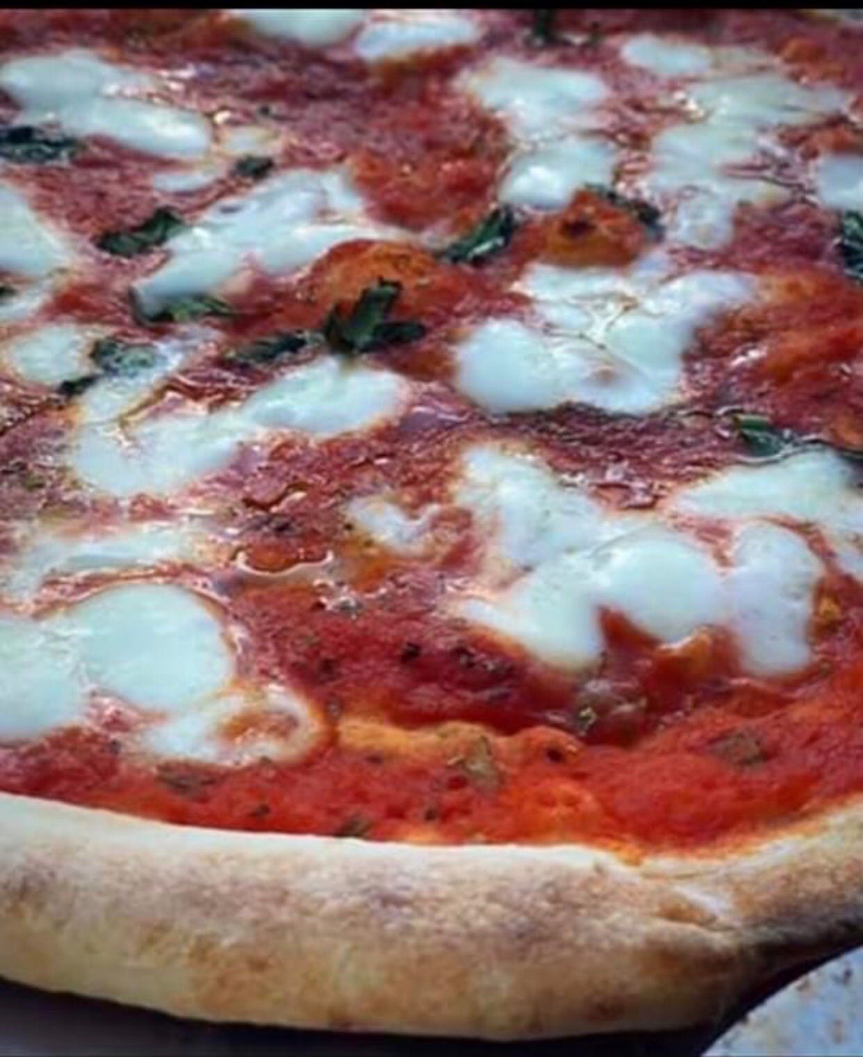 Order Margherita Pizza - Small 12" food online from Vinnies Pizza & Pasta store, Branchburg on bringmethat.com