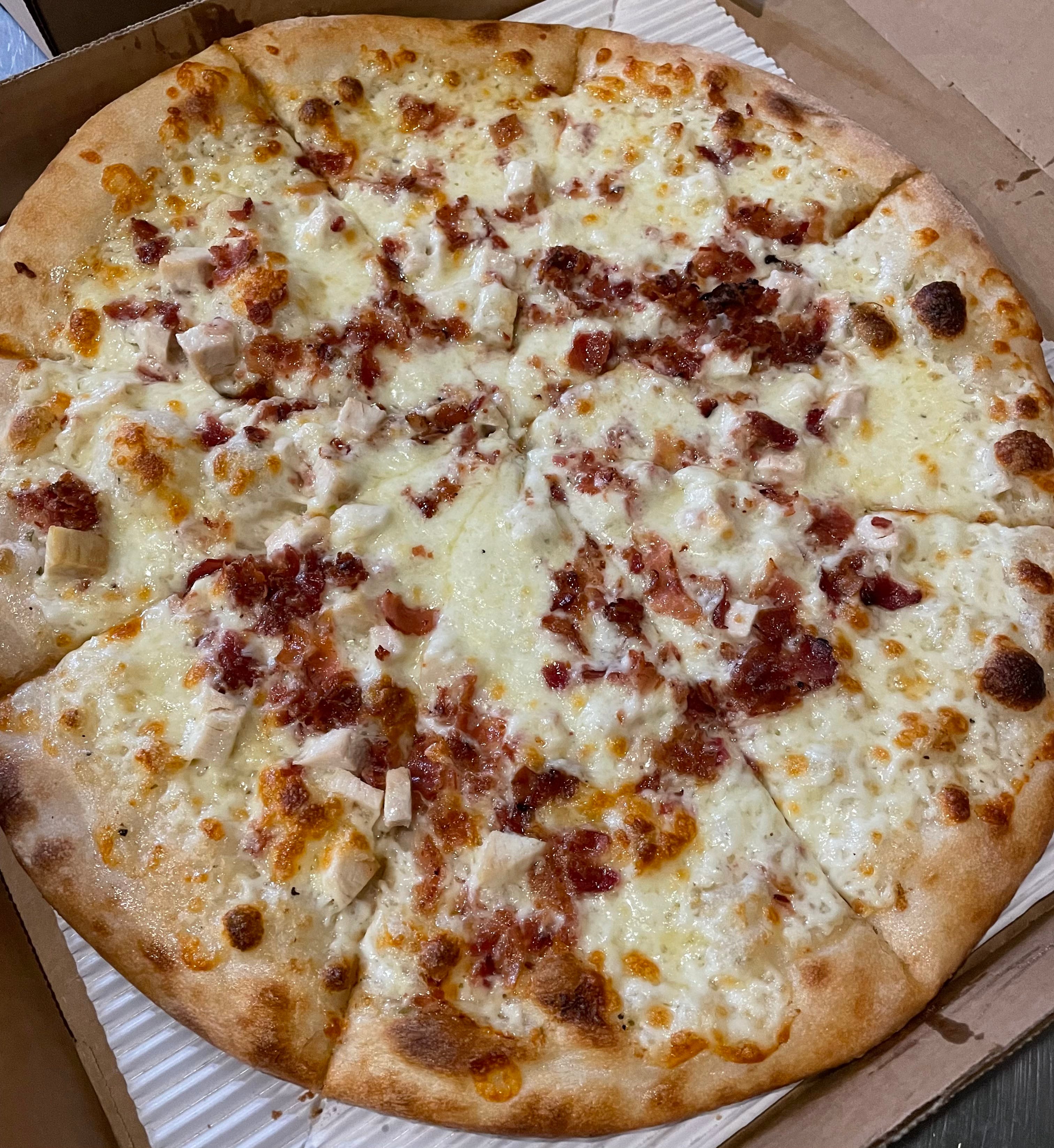 Order Chicken Bacon Ranch Pizza - Personal 10" food online from Brooklyn Pizza & Pasta store, Cincinnati on bringmethat.com