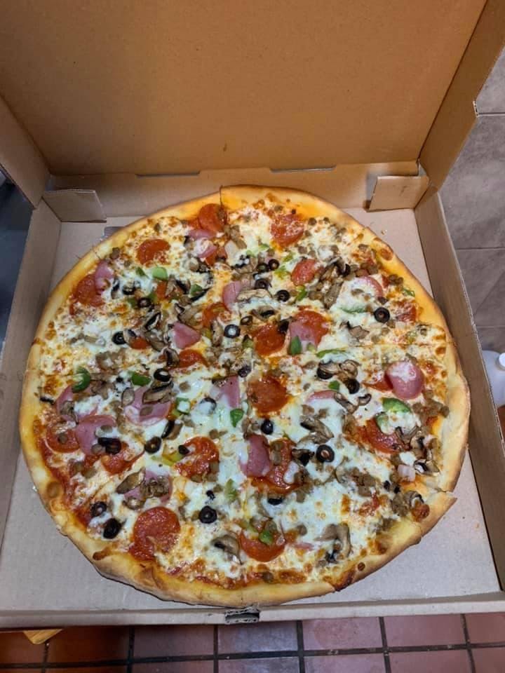 Order Special Pizza - Medium 12'' food online from Roma Italian Restaurant store, Sallisaw on bringmethat.com