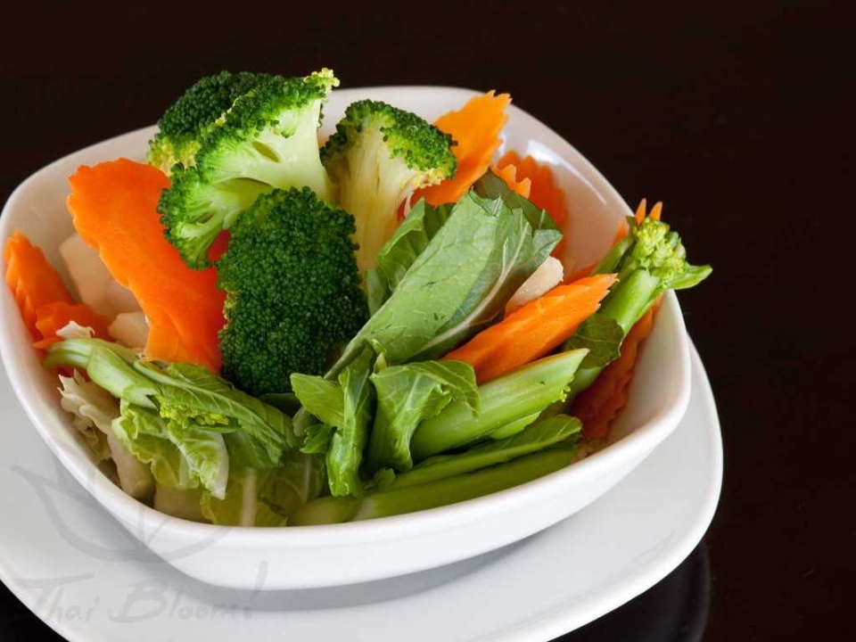 Order S01. Steamed Vegetables (3PD) food online from Chaang Thai Restaurant store, Morgantown on bringmethat.com