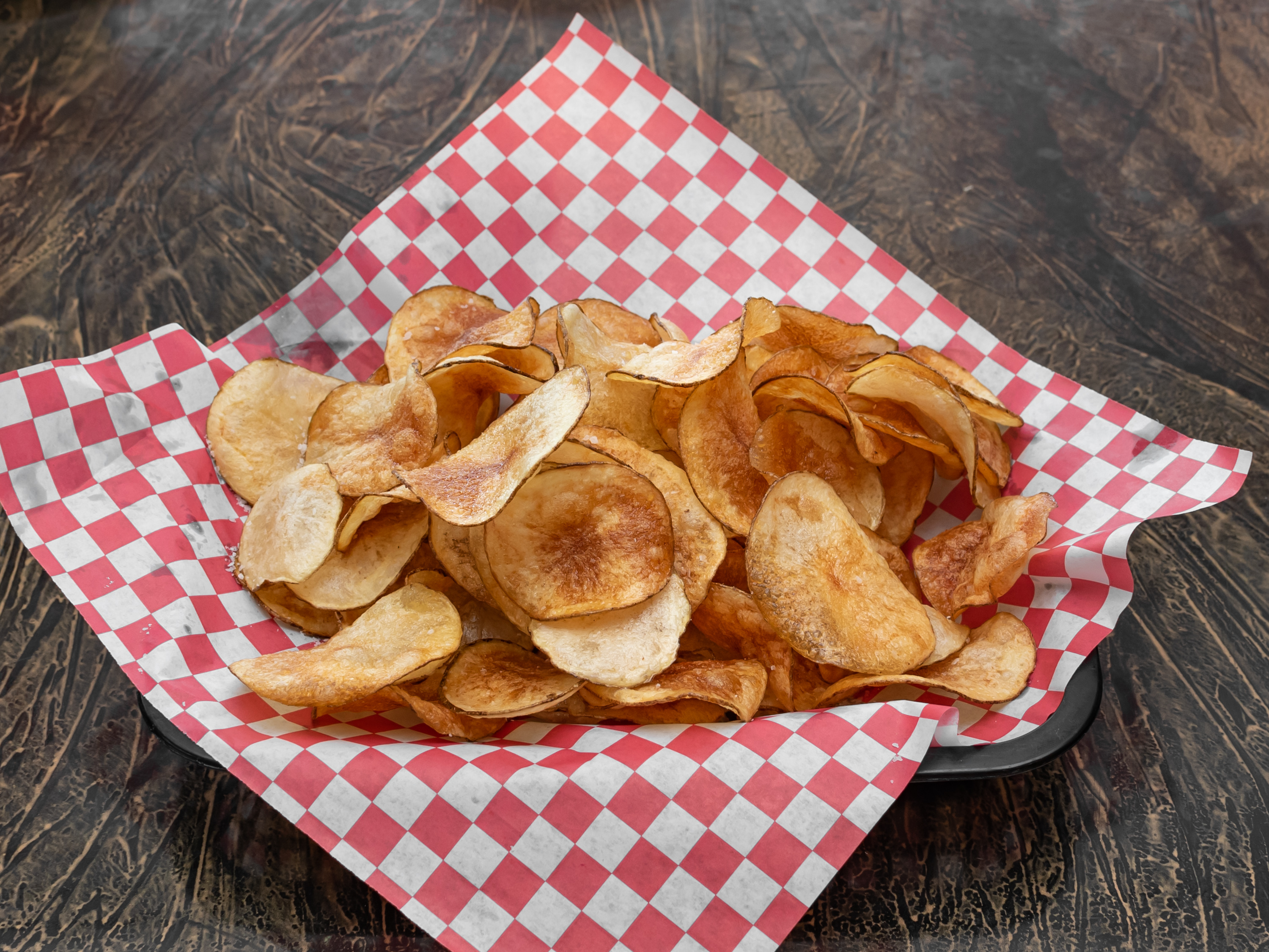 Order Home-made Potato Chips food online from Jukebox Diner store, Manassas on bringmethat.com