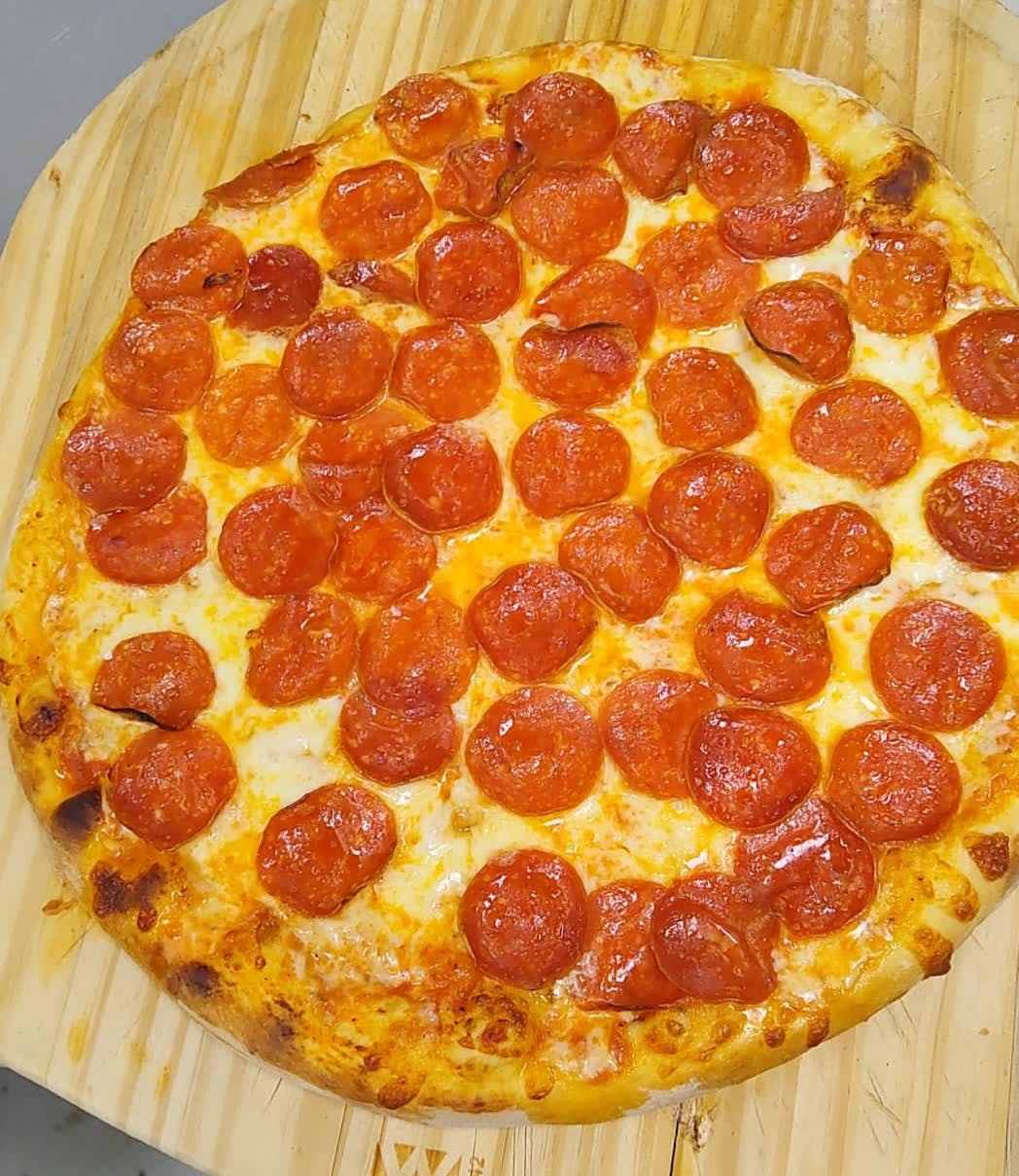 Order Pepperoni Pizza - Medium 11" food online from Bells Pizza Company store, Bellflower on bringmethat.com