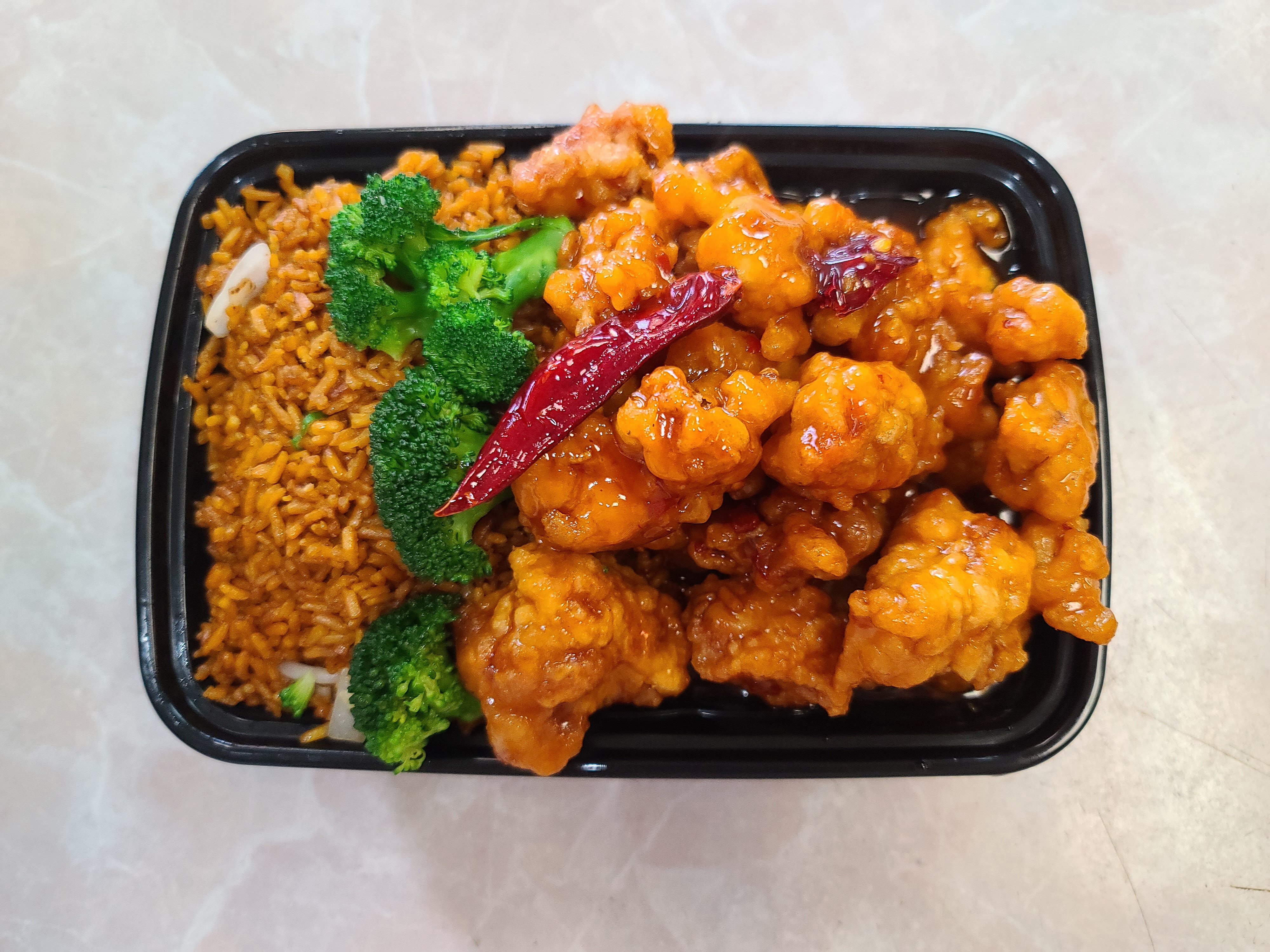 Order C.General Tso's Chicken Combo food online from China King store, Florissant on bringmethat.com