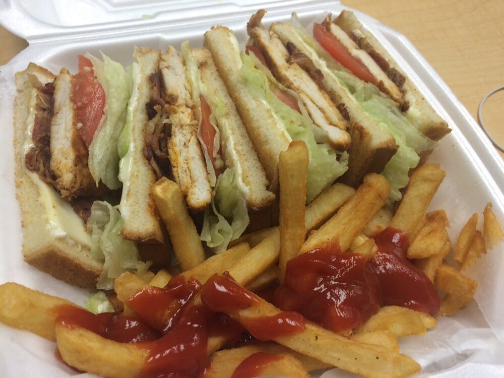 Order Grilled Chicken Club Sandwich - Sandwich food online from New Star Express Pizza store, Philadelphia on bringmethat.com