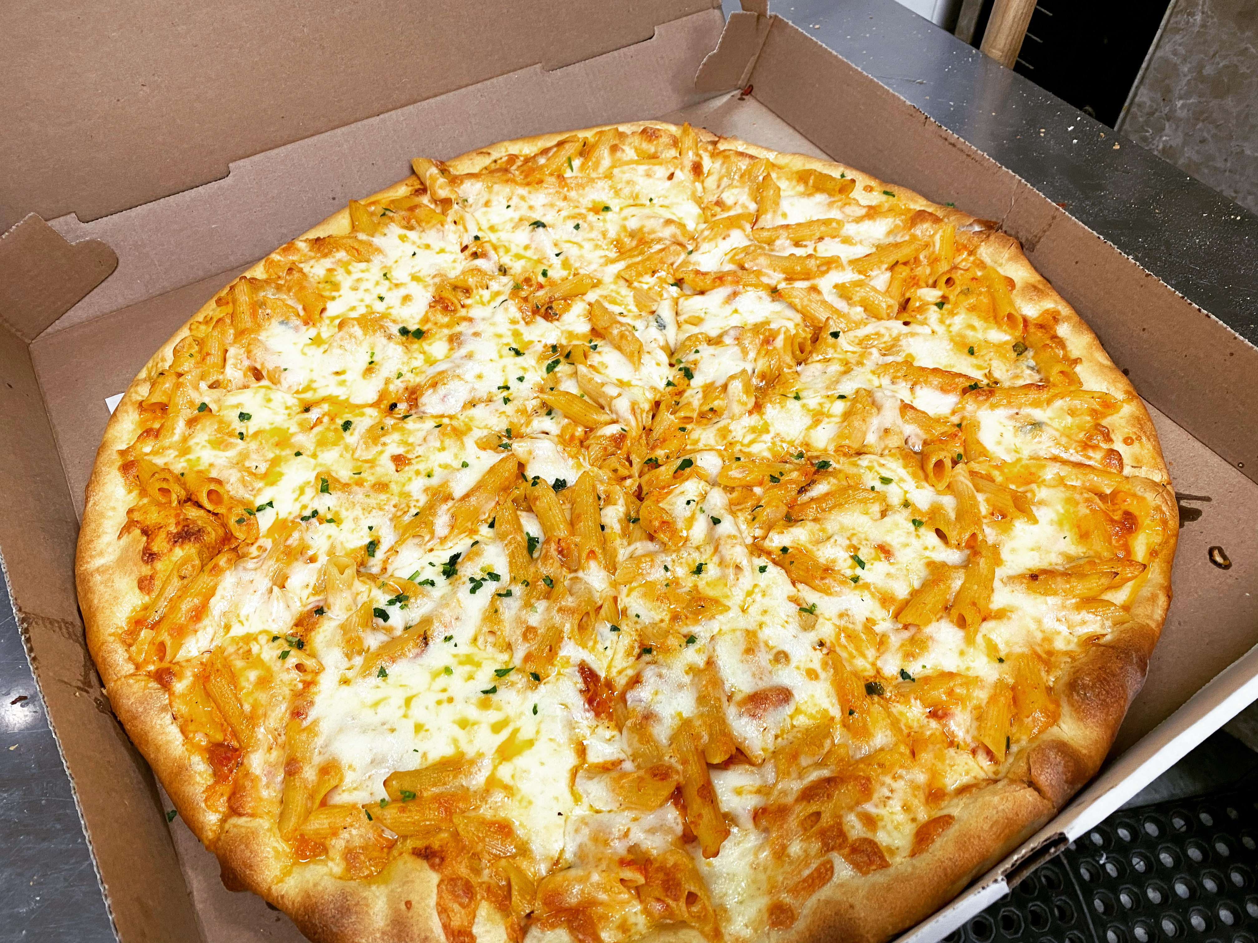 Order Penne Vodka Pizza food online from Jay's Pizza & Eats store, Stony Point on bringmethat.com