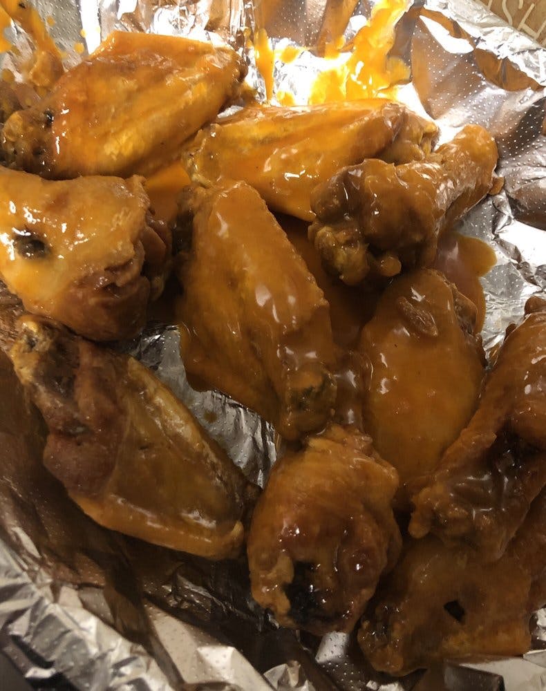 Order Traditional Bone In Wings - 5 Pieces food online from Pizza Perfect On Main store, Hillsville on bringmethat.com