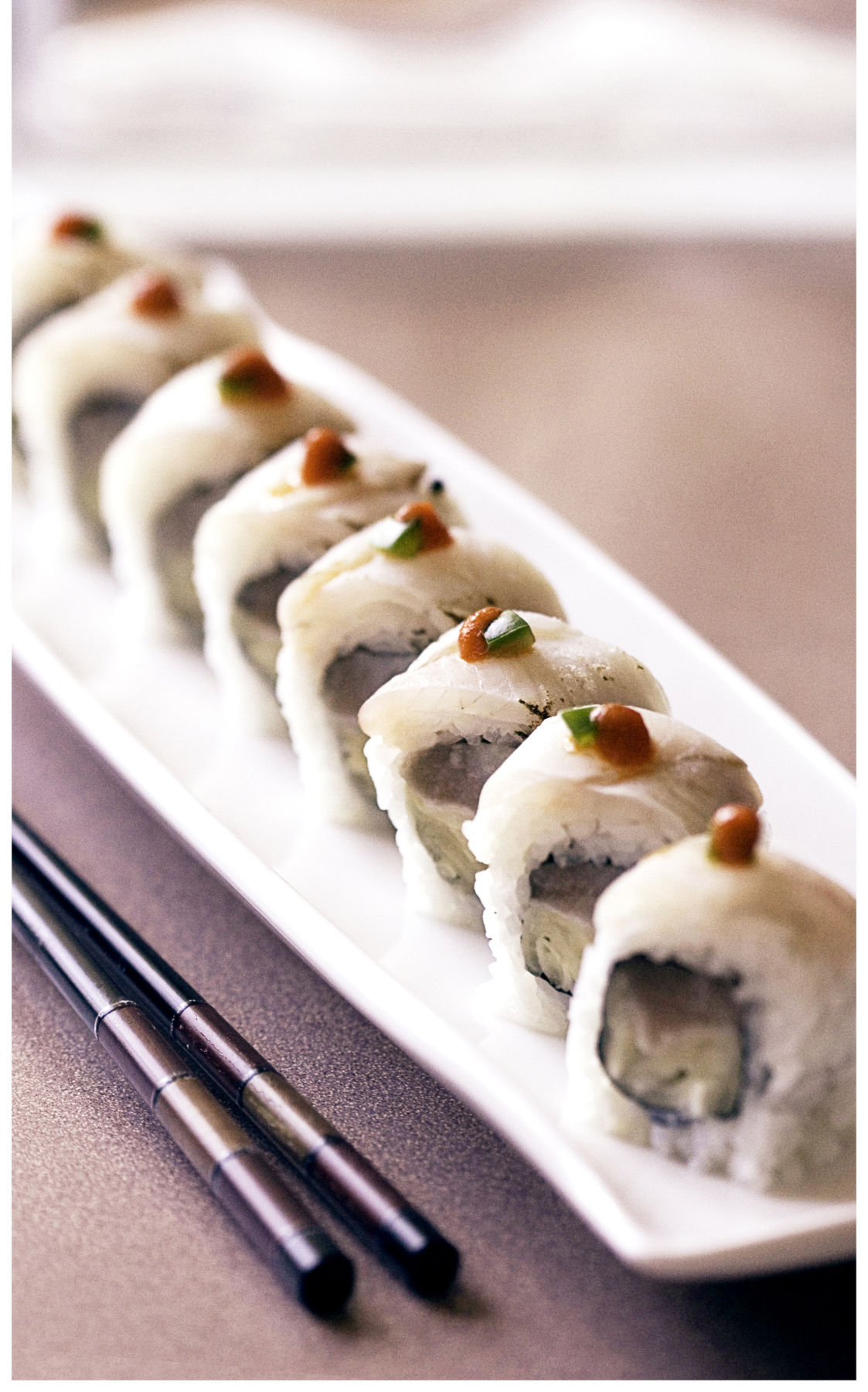 Order White Tuna Tataki Roll food online from Azuma Japanese Cuisine store, Cupertino on bringmethat.com