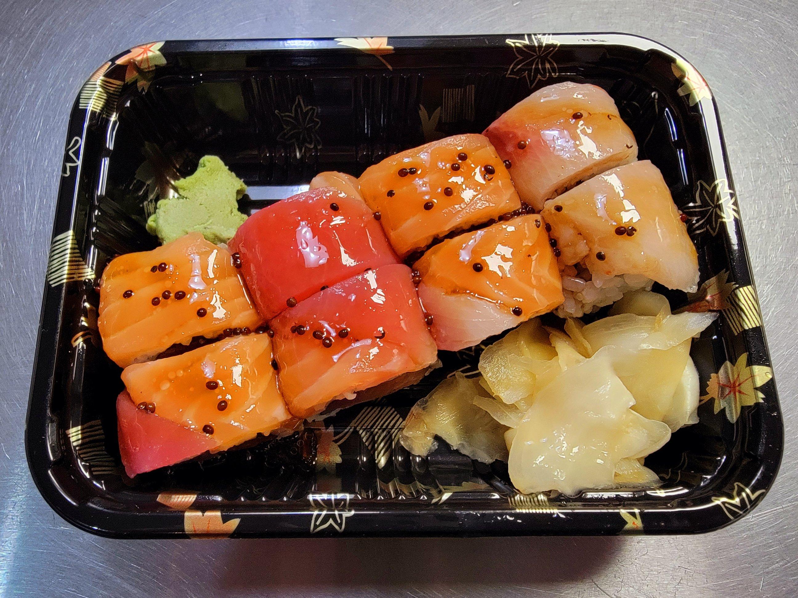 Order SP10. Thunder Roll food online from Sushi To Go store, Cherry Hill on bringmethat.com