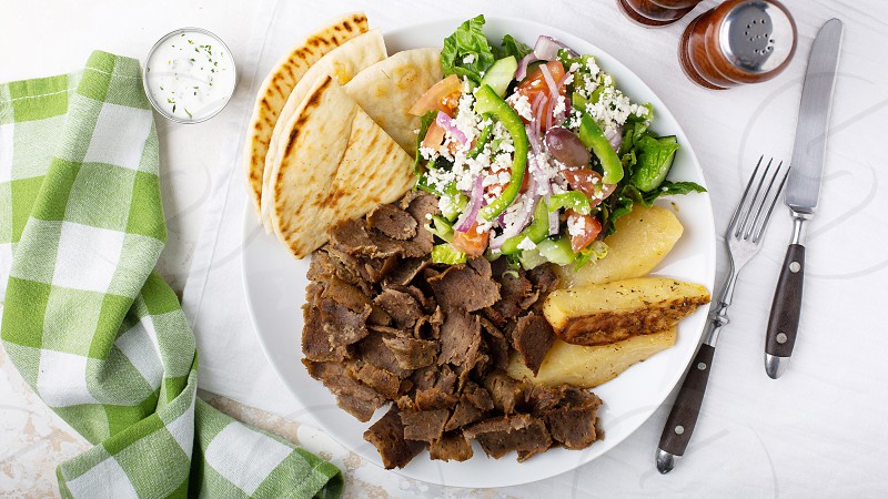 Order Lamb Gyro Platter food online from Pizza Station store, Bellevue on bringmethat.com