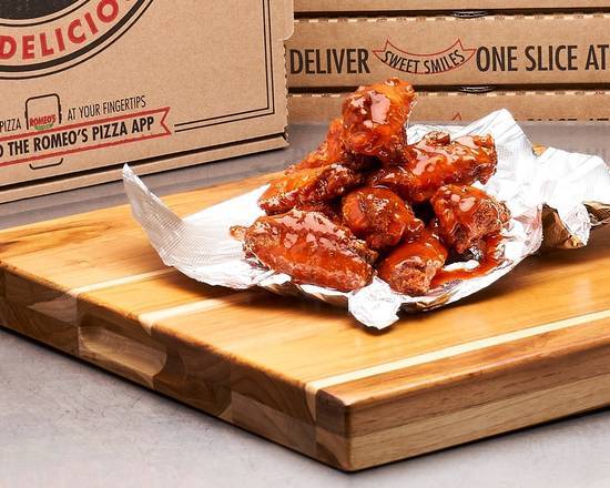 Order Traditional Wings food online from Romeo Pizza store, Huron on bringmethat.com