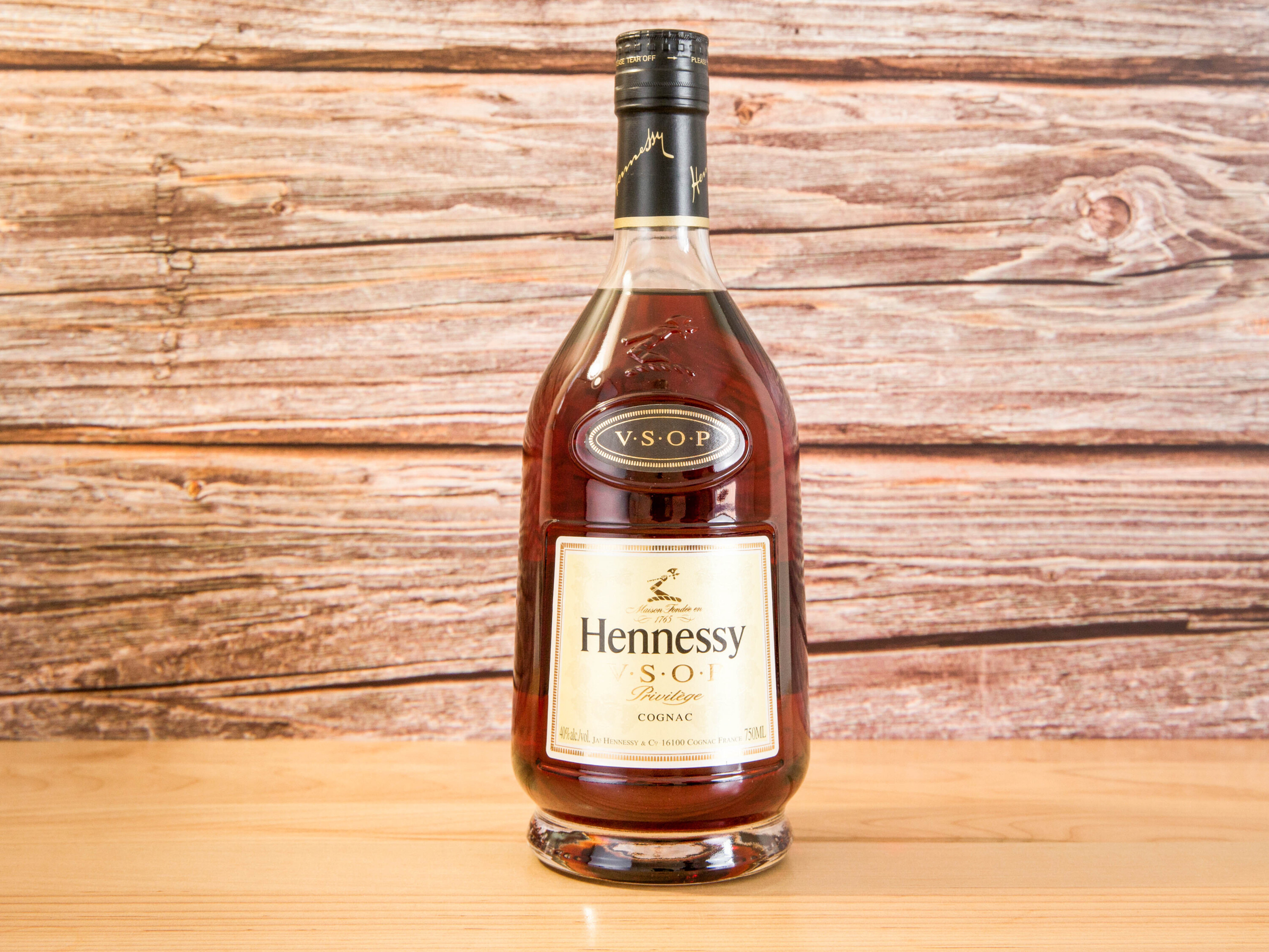 Order Hennessy VSOP Cognac   food online from Taipei Fine Wine & Liquor 台北酒莊 store, NY on bringmethat.com