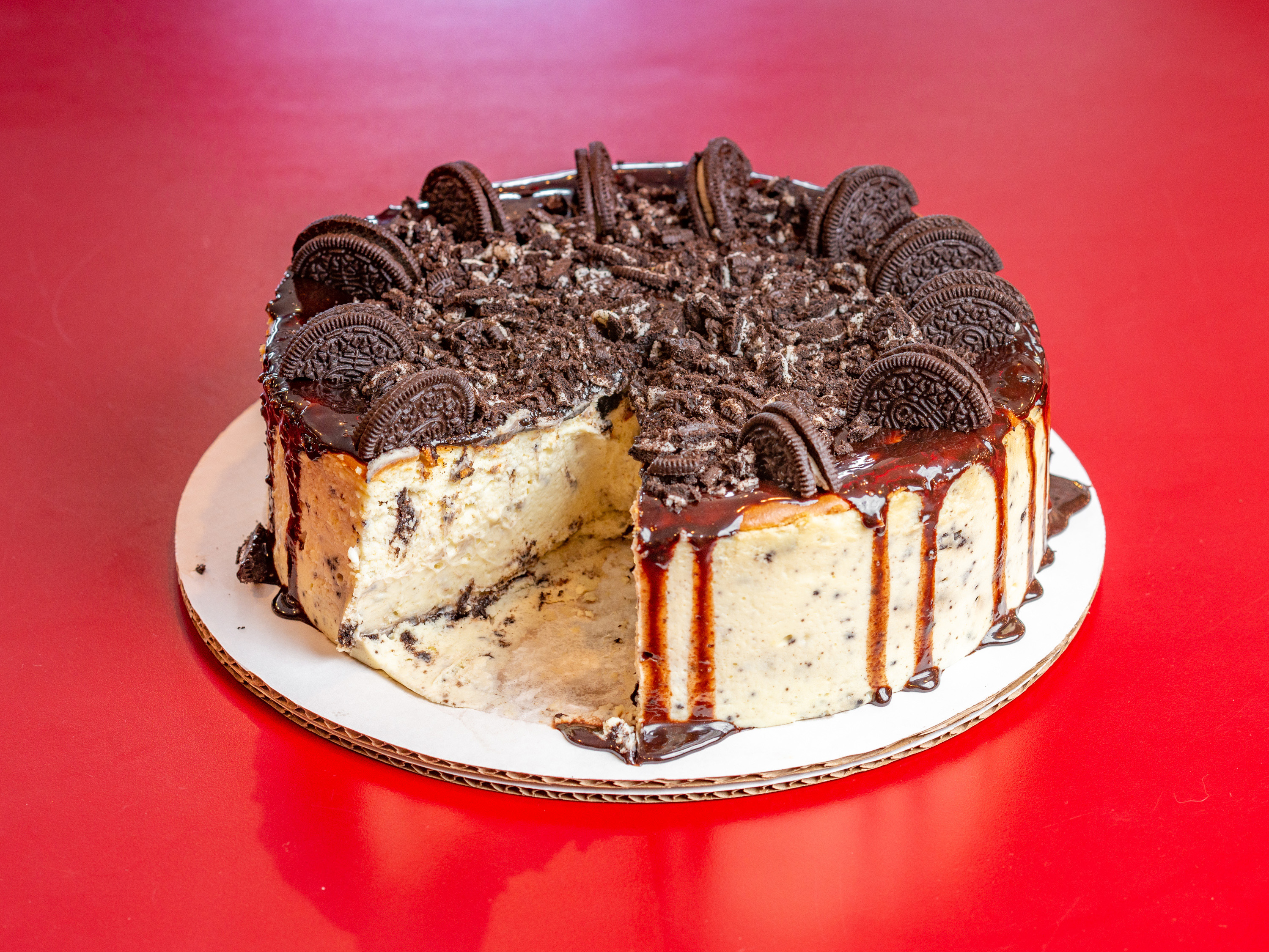 Order OREO CHEESECAKE food online from Morristown Diner store, Morristown on bringmethat.com