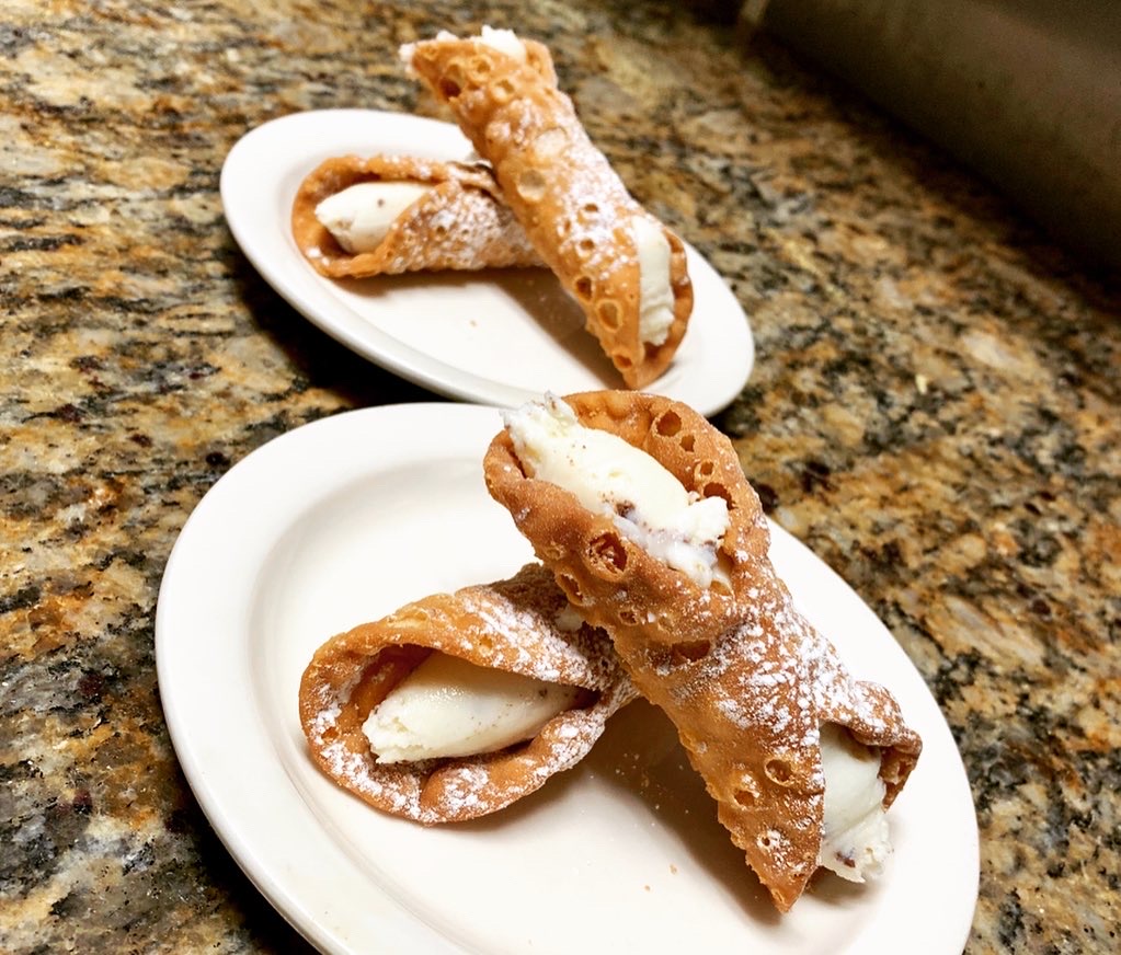 Order Cannoli food online from Panzano Pizzeria Trattoria store, Montclair on bringmethat.com