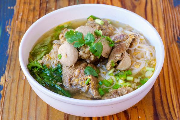 Order Thai Beef Noodle Soup food online from Thaitanic Streetfood store, Sausalito on bringmethat.com