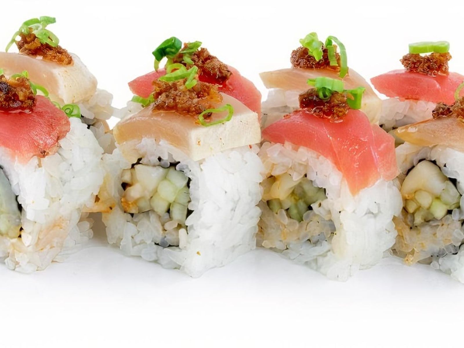 Order Tuna Fever Roll food online from Momiji Sushi Restaurant store, Salem on bringmethat.com