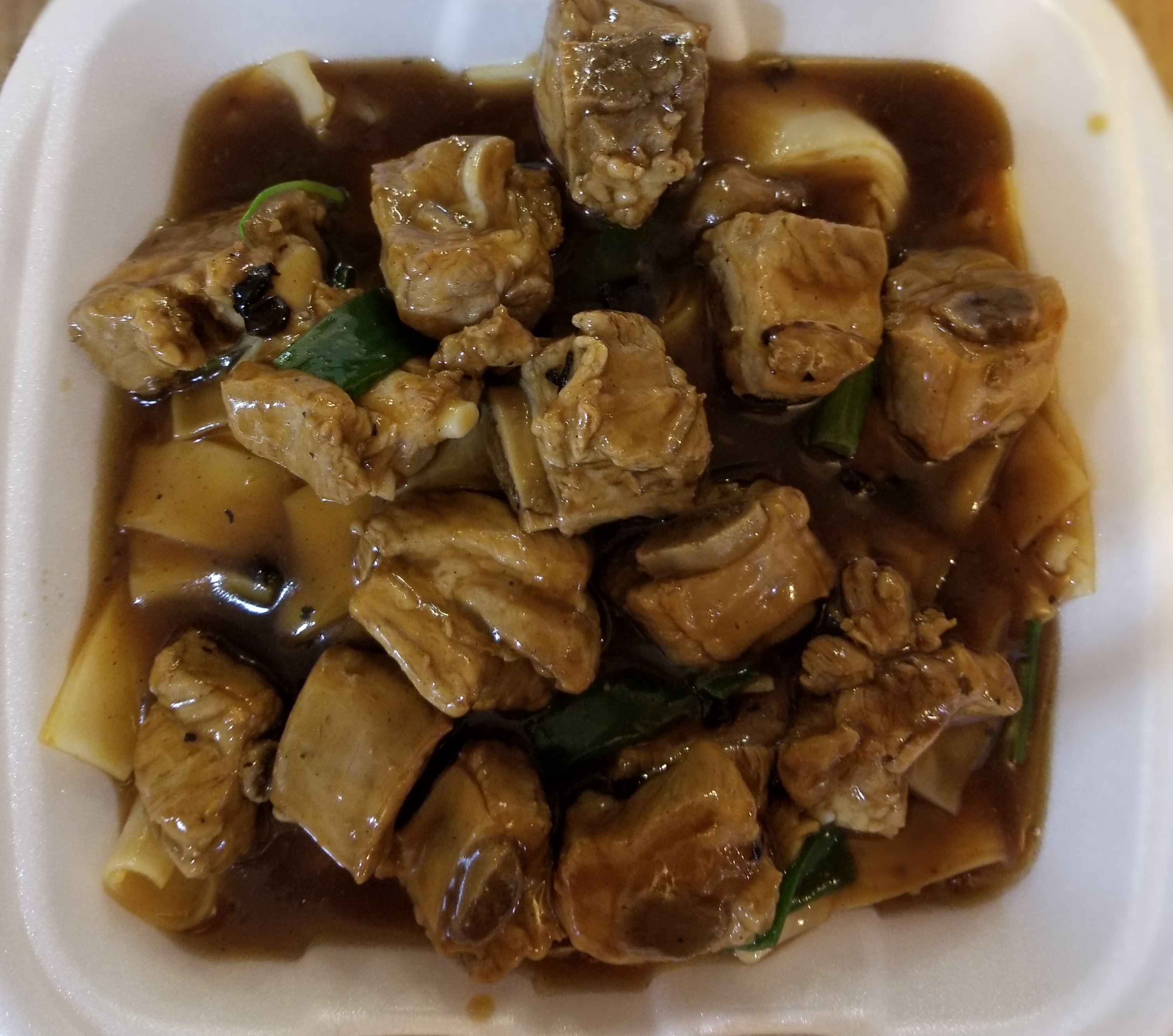 Order N5. Hor Fun and Spare Rib with Black Bean Sauce food online from Joy Village store, Columbus on bringmethat.com
