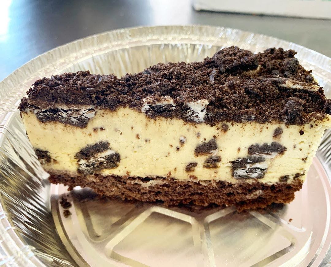 Order Oreo Mousse Cake - Dessert food online from Pasquales Pizzeria store, Wall Township on bringmethat.com