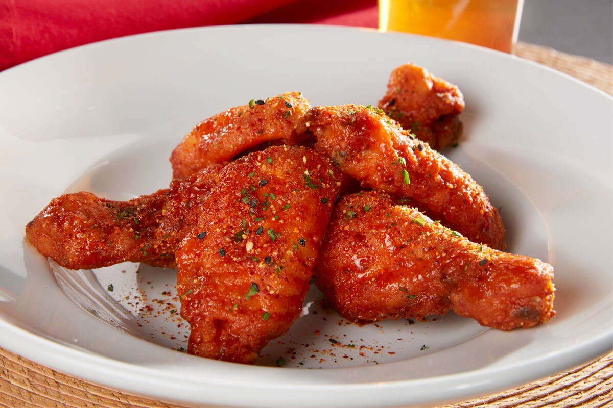 Order CHILI PONZU WINGS food online from RA Sushi store, Lombard on bringmethat.com